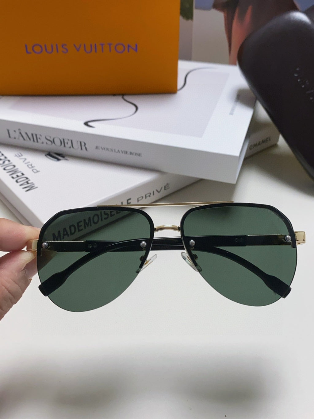 Louis Vuitton Metal Aviator Gray Lens Sunglasses for Men & Women - 448545 - detail image 3