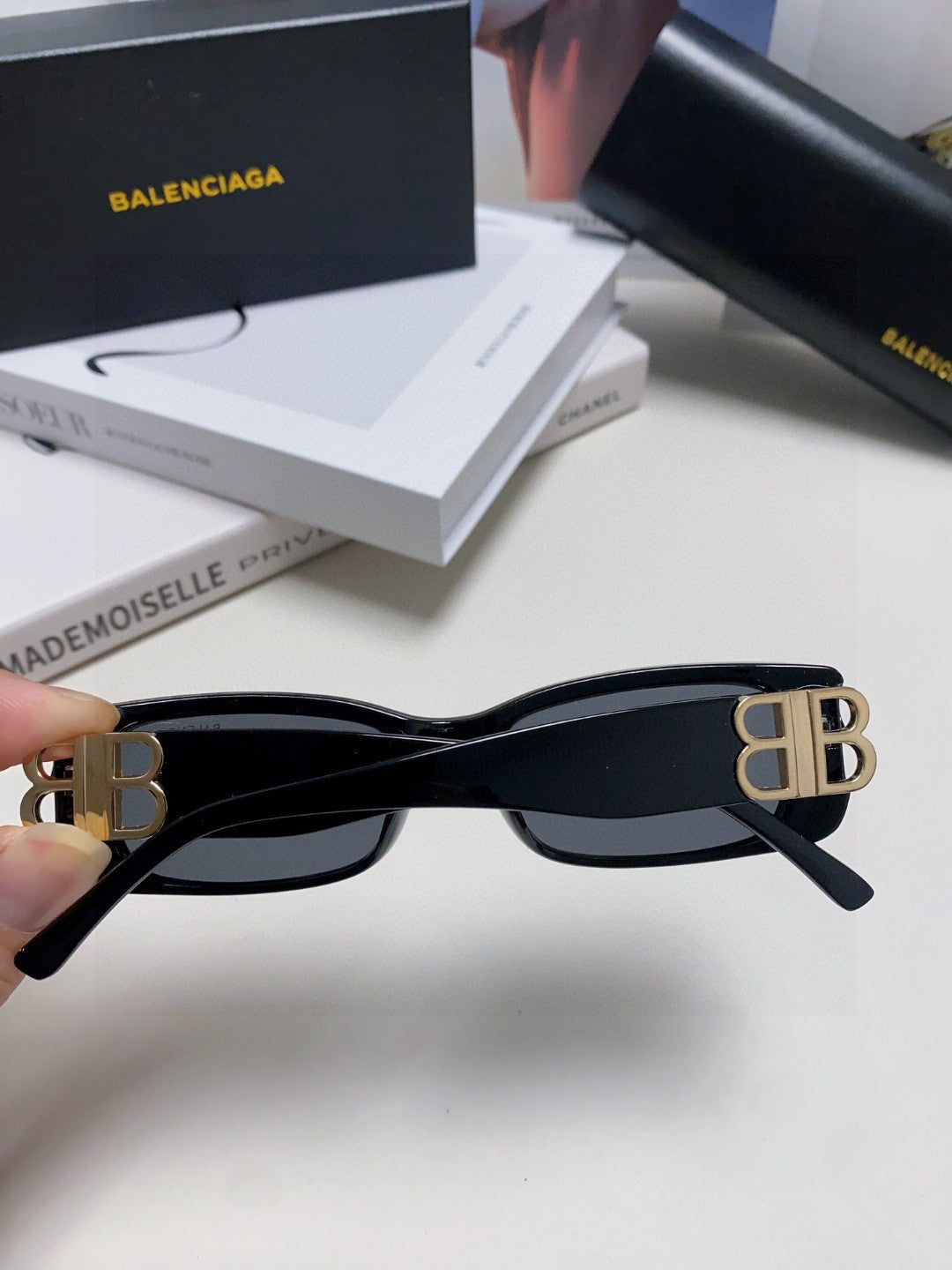 Balenciaga Rectangular Orange Lens Sunglasses for Men & Women - 358651 - detail image 6
