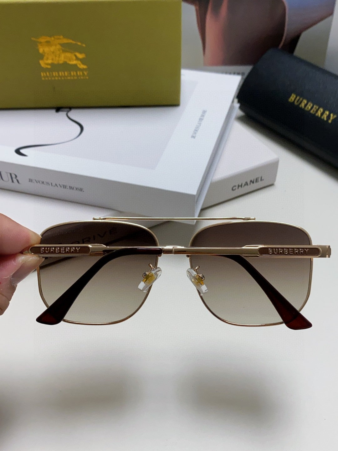 Burberry Polarized Fashion Silver Lens Sunglasses for Men - detail image 3