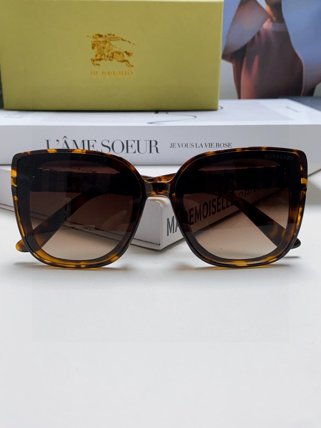 Burberry Oversized Black Lens Sunglasses for Men & Women - 432432 - detail image 6