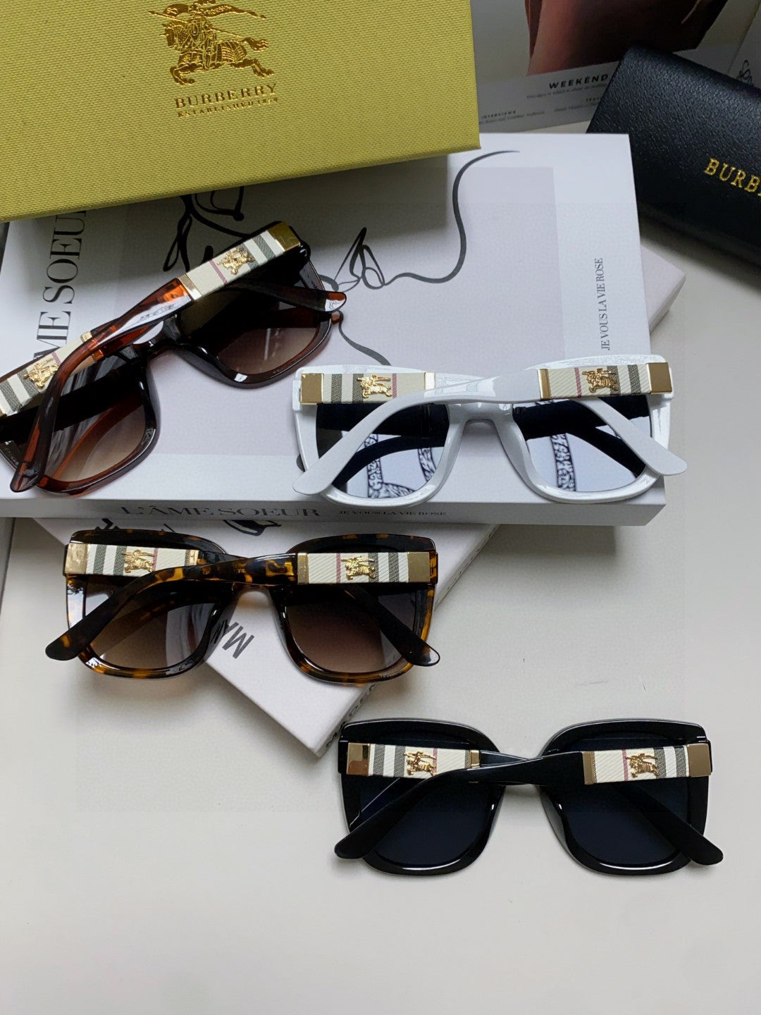 Burberry Oversized Black Lens Sunglasses for Men & Women - detail image 8