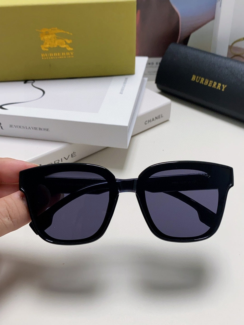 Burberry BE5446 Fashion Blue Lens Sunglasses for Men & Women - detail image 2