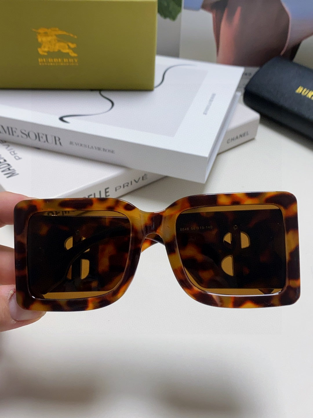 Burberry Oversized Brown Lens Sunglasses for Men & Women - detail image 5