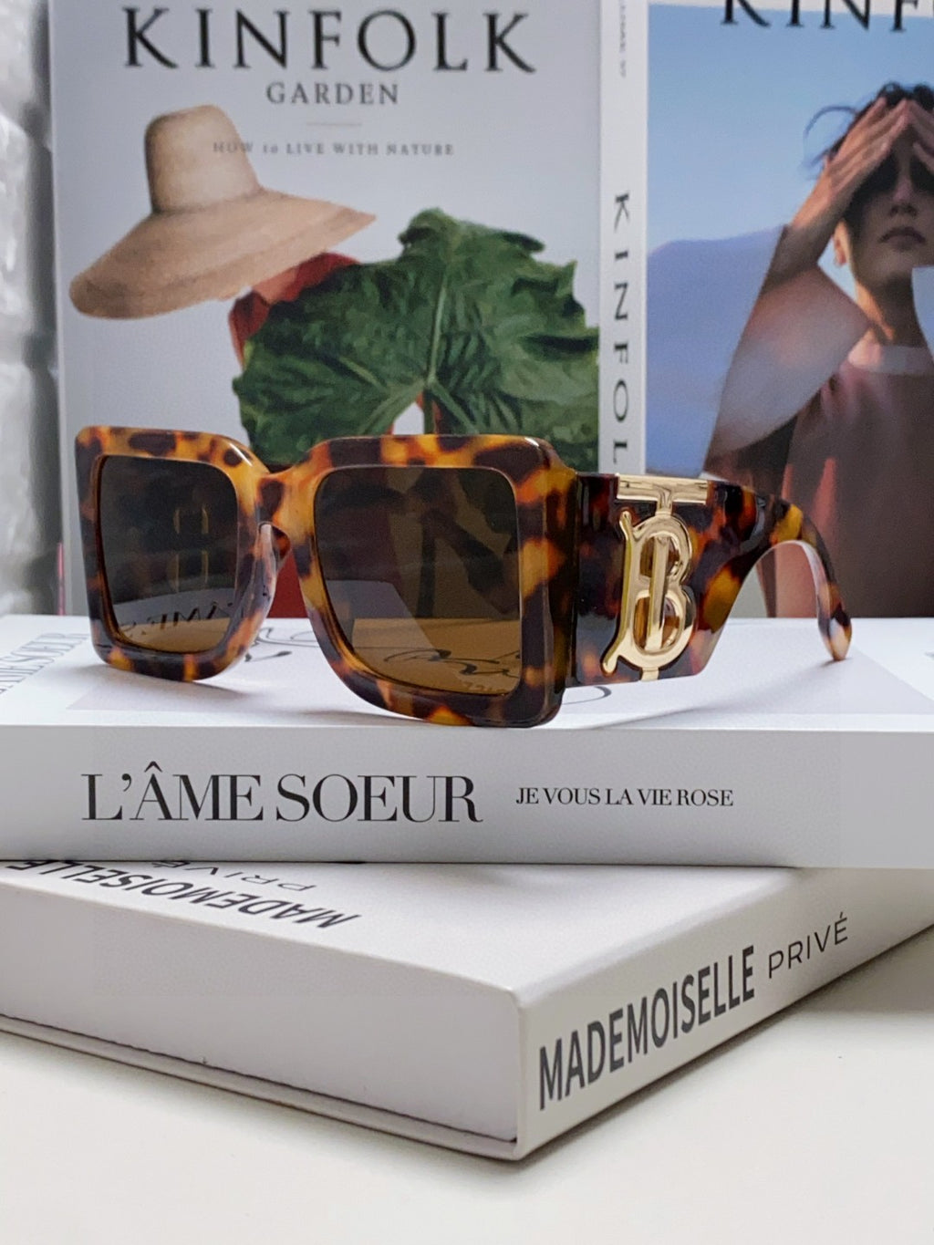 Burberry Oversized Brown Lens Sunglasses for Men & Women - detail image 2