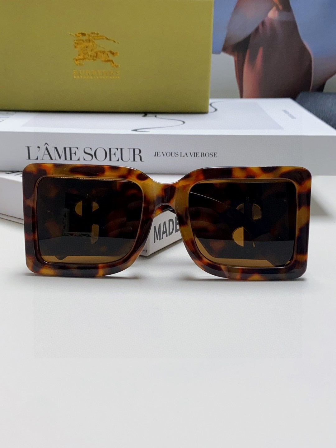 Burberry Oversized Brown Lens Sunglasses for Men & Women - detail image 8