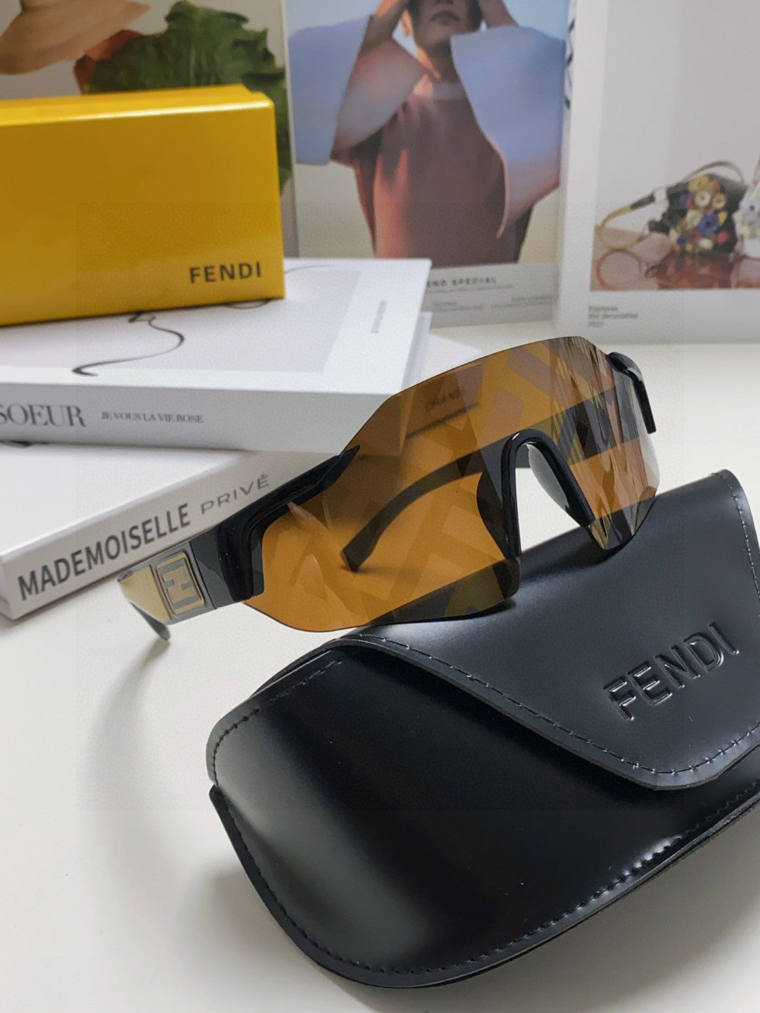 Fendi Oversized Brown Lens Sunglasses for Men & Women - detail image 6