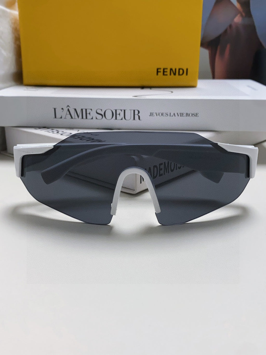 Fendi Oversized Gray Lens Sunglasses for Men & Women - 487770 - detail image 6