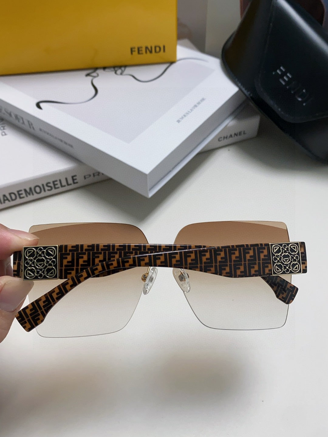 Fendi Polarized Square Brown Lens Sunglasses for Women - detail image 4