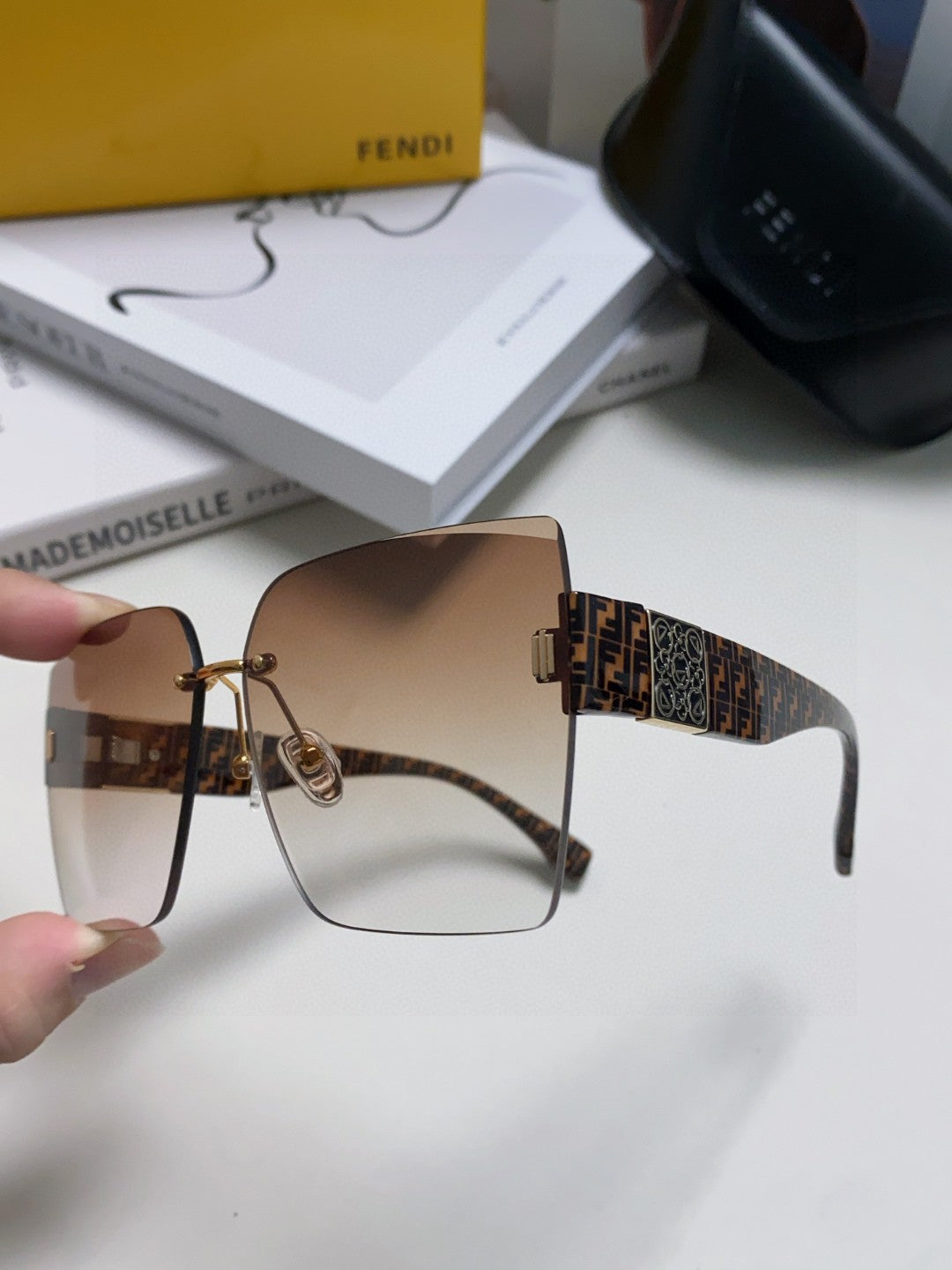 Fendi Polarized Square Brown Lens Sunglasses for Women - 358749 - detail image 5