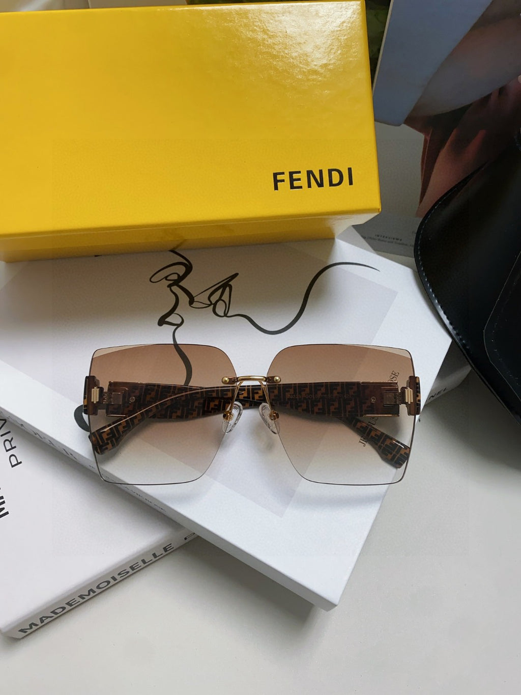Fendi Polarized Square Brown Lens Sunglasses for Women - detail image 8
