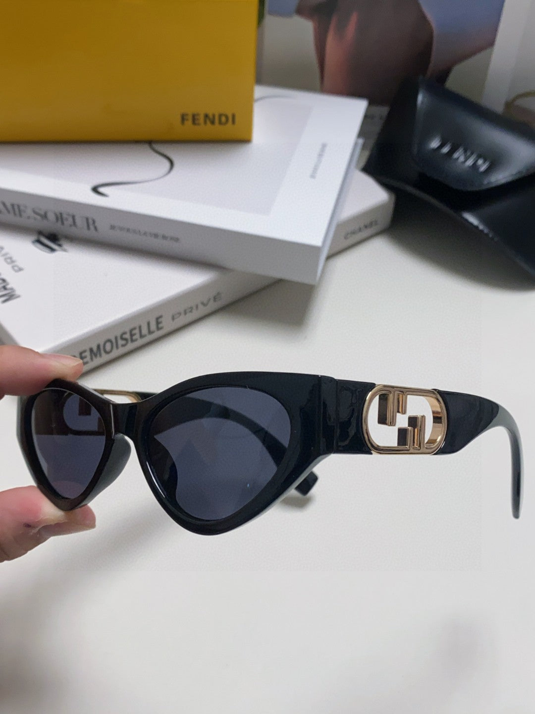 Fendi Metal Cat-Eye Blue Lens Sunglasses for Women - detail image 5