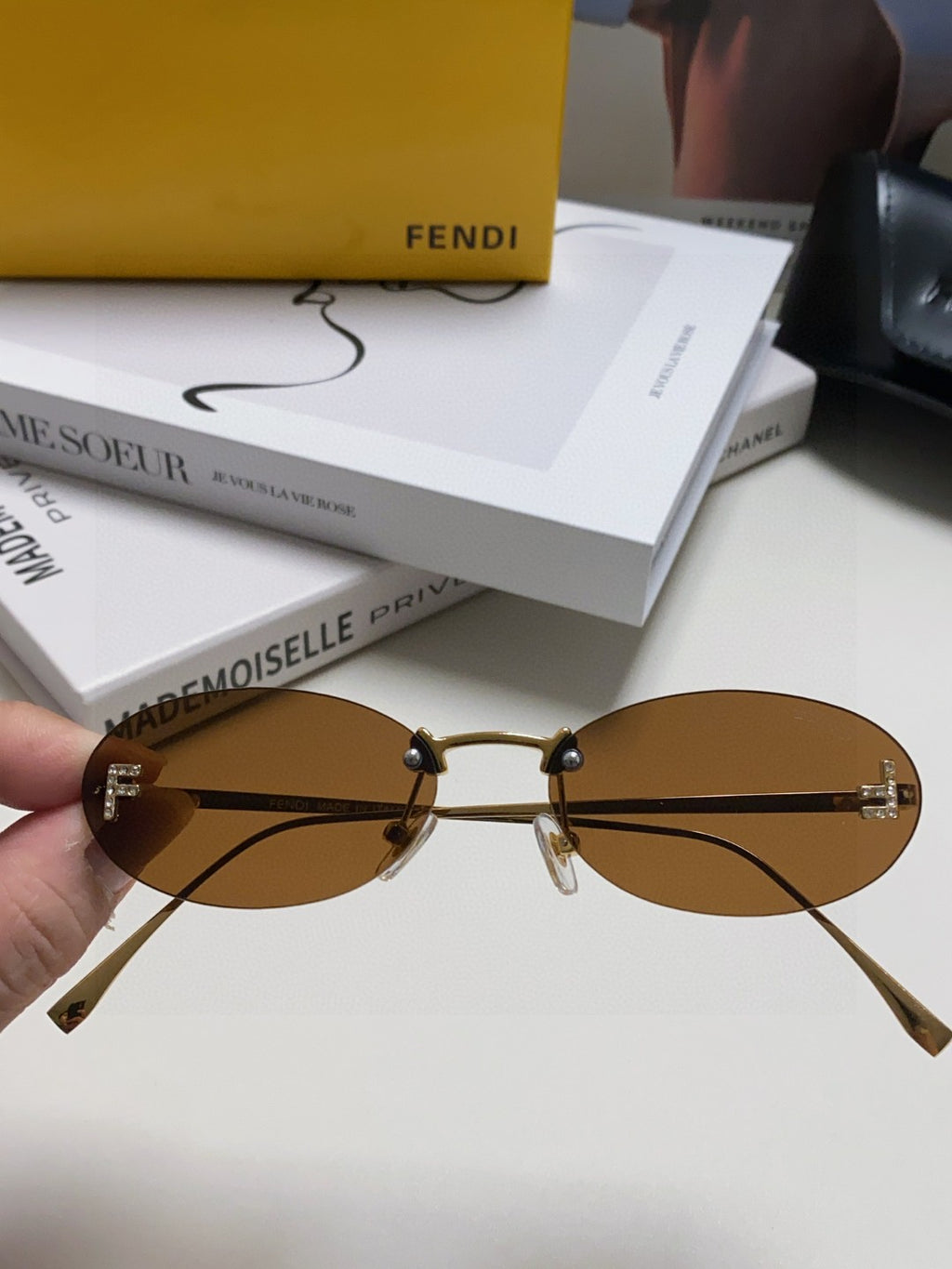 Fendi Lightweight Metal Rimless Red Lens Sunglasses for Men & Women - detail image 2