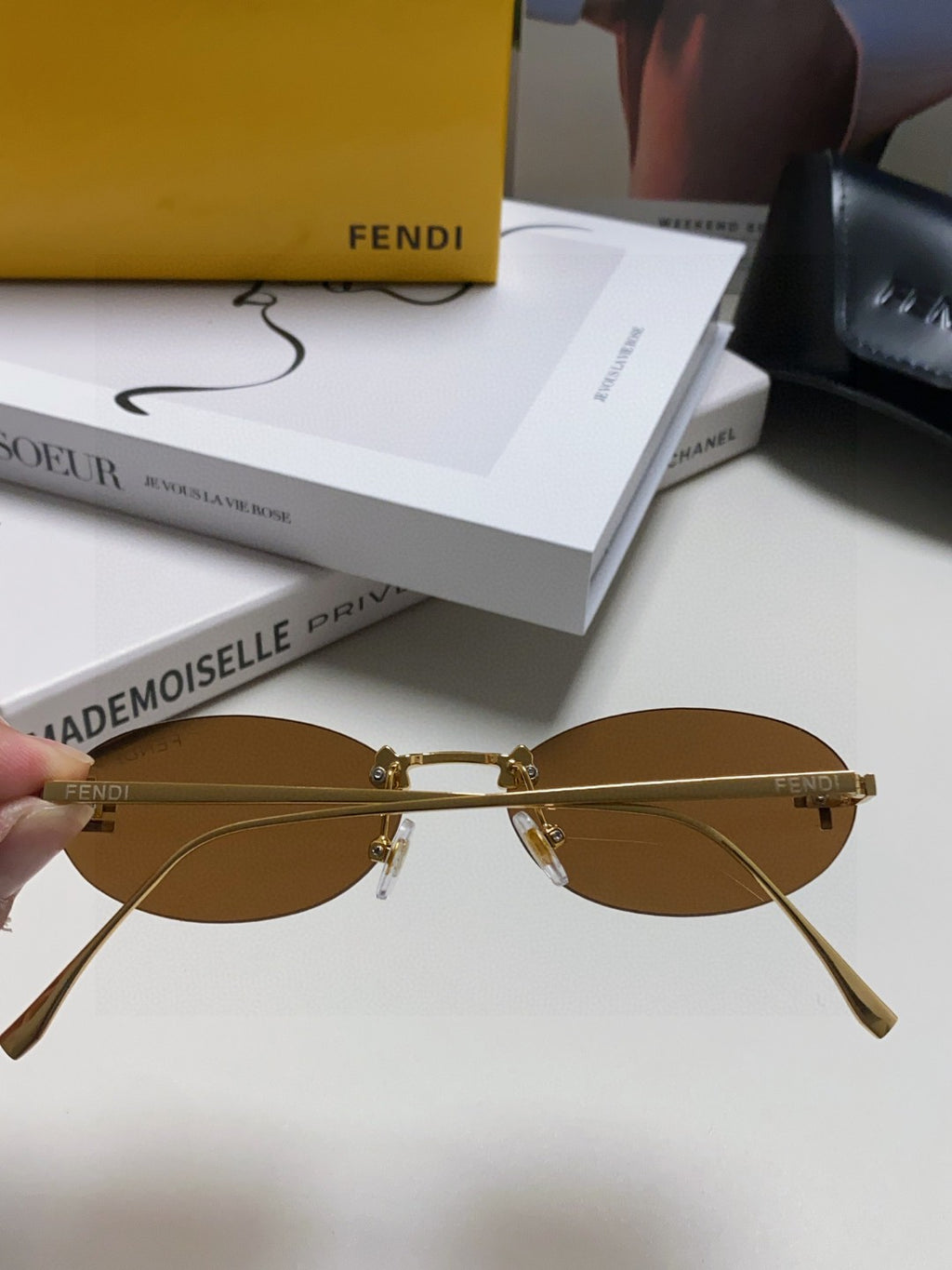 Fendi Lightweight Metal Rimless Red Lens Sunglasses for Men & Women - detail image 3