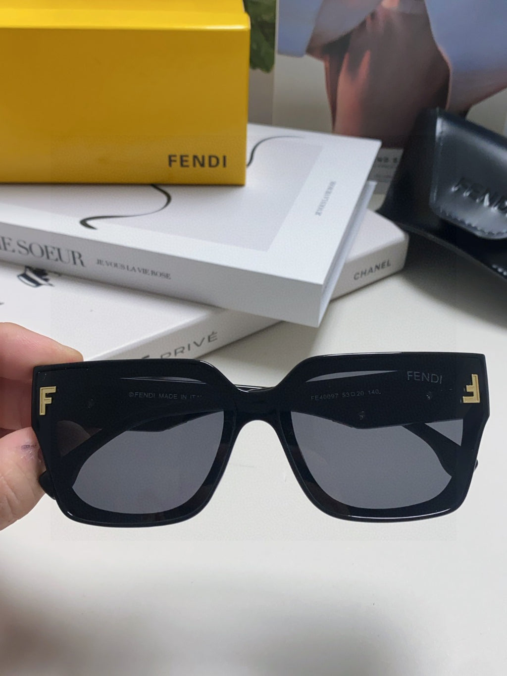 Fendi Fashion Black Lens Sunglasses for Women - detail image 7