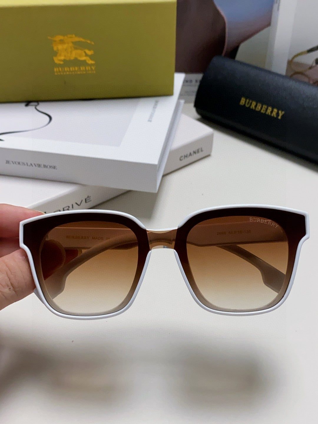 Burberry BE5446 Fashion Brown Lens Sunglasses for Men & Women - 449611 - detail image 3