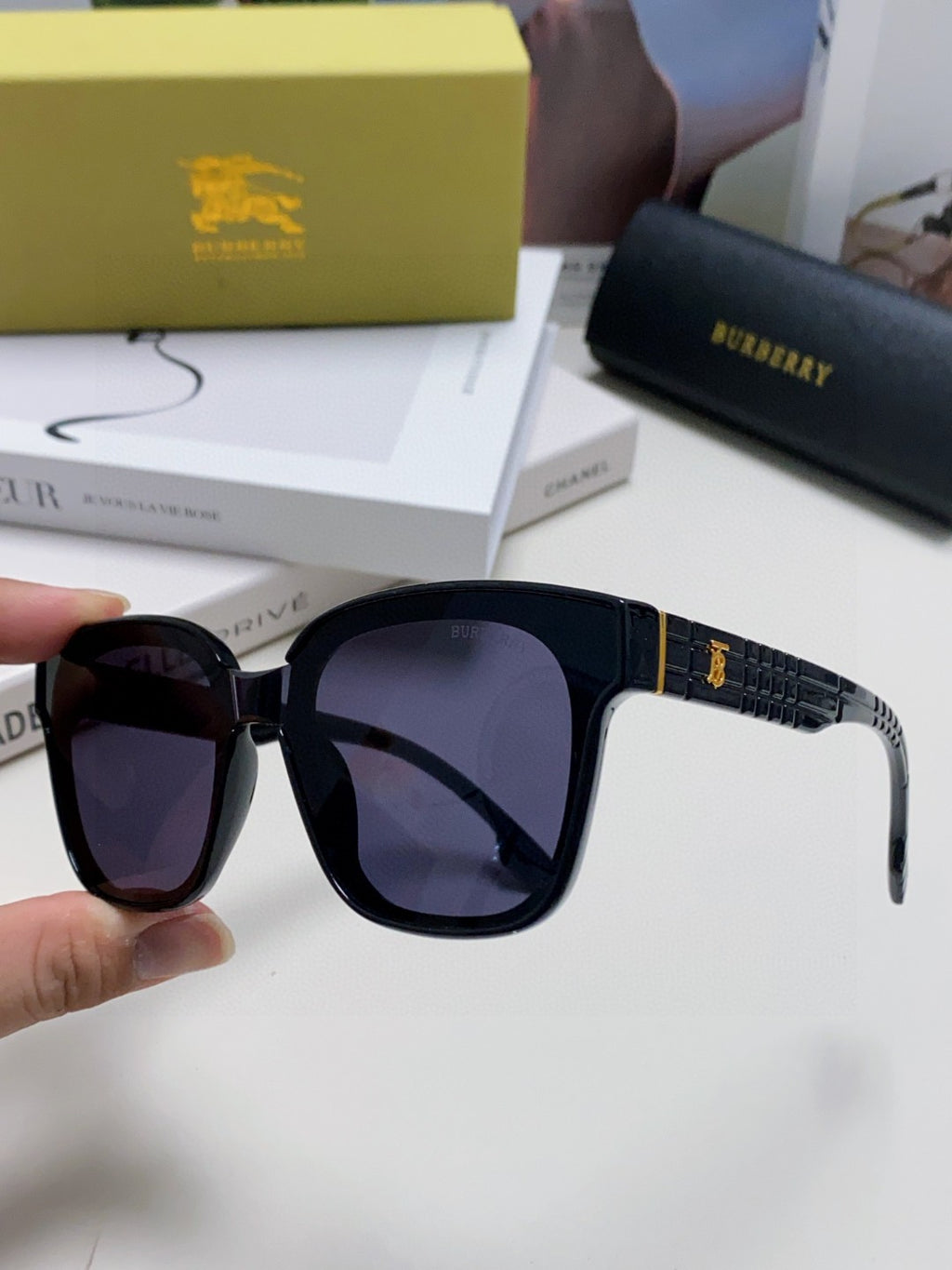 Burberry BE5446 Fashion Blue Lens Sunglasses for Men & Women - 449613 - detail image 4