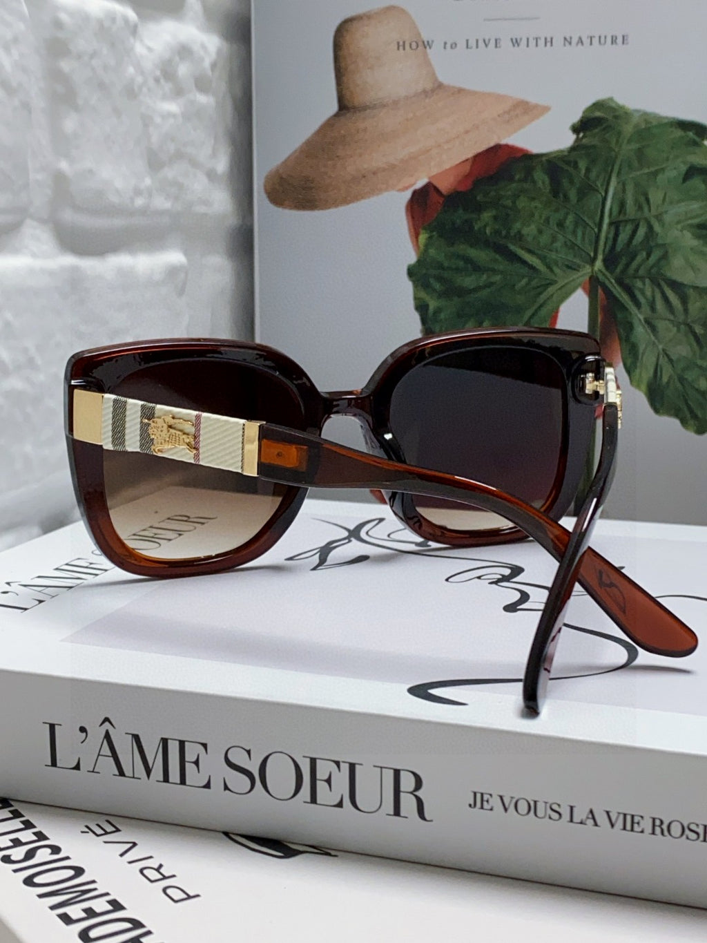 Burberry Oversized Black Lens Sunglasses for Men & Women - 416059 - detail image 2