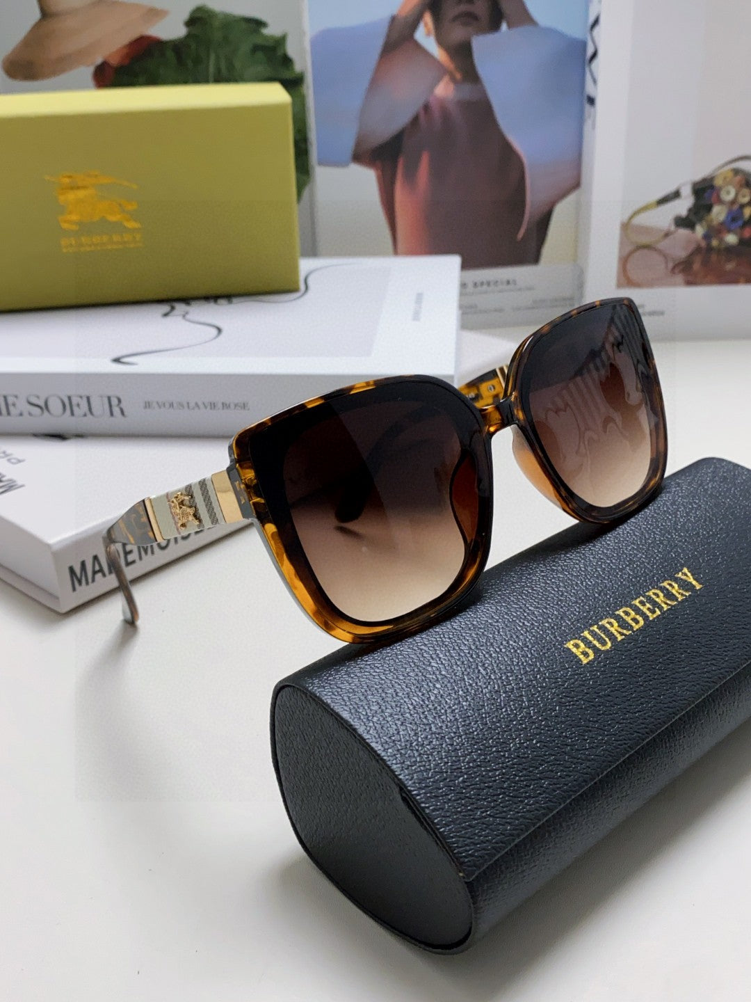 Burberry Oversized Black Lens Sunglasses for Men & Women - 416060 - detail image 7