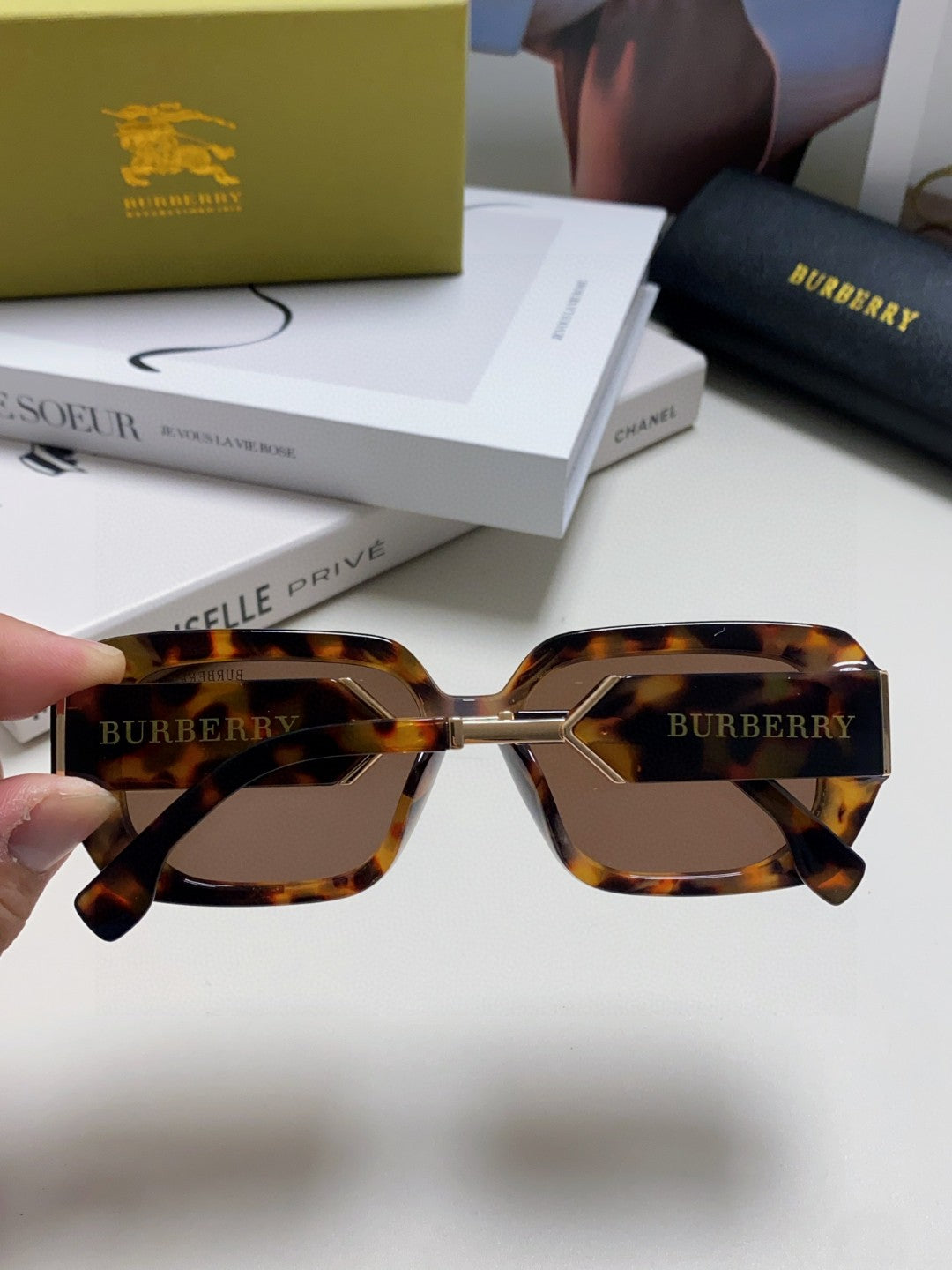 Burberry Rectangular Gray Lens Sunglasses for Men & Women - 416067 - detail image 4