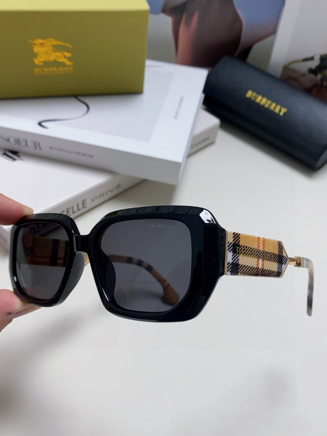 Burberry Rectangular Black Lens Sunglasses for Men & Women - 416068 - detail image 5