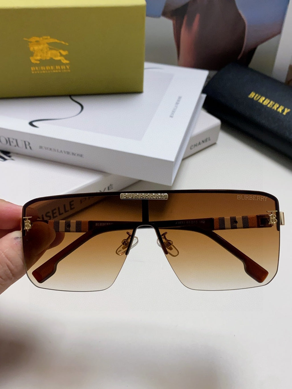 Burberry Fashion Brown Lens Sunglasses for Men - 416069 - detail image 3