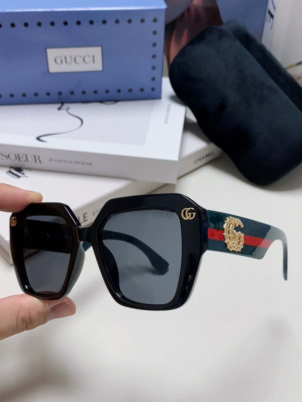 Gucci Polarized Square Blue Lens Sunglasses for Men & Women - detail image 5