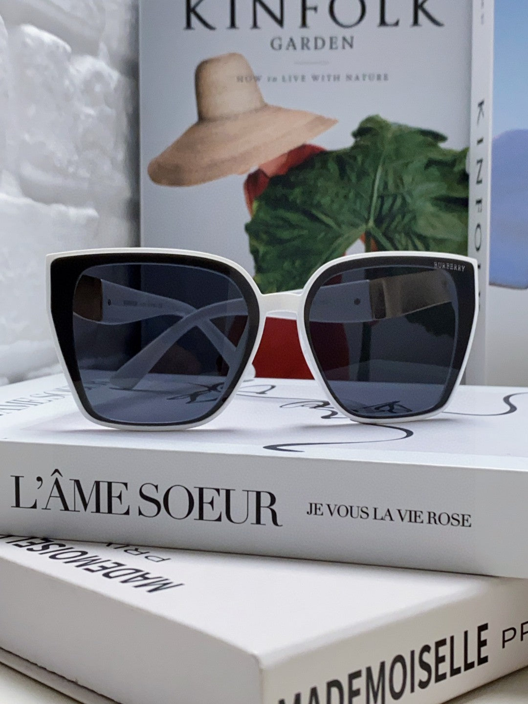 Burberry Fashion Blue Lens Sunglasses for Men & Women - 449614