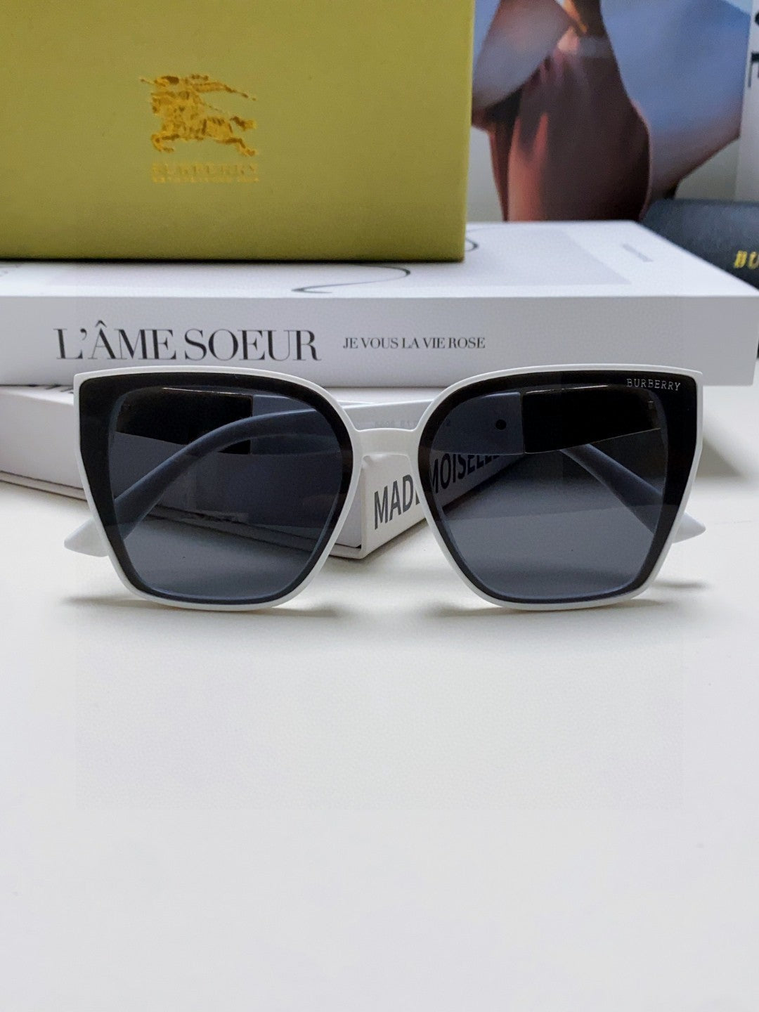 Burberry Fashion Blue Lens Sunglasses for Men & Women - 449614 - detail image 6