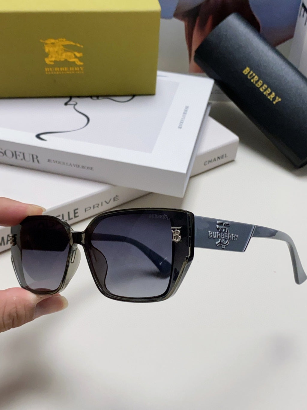 Burberry Fashion Silver Lens Sunglasses for Men & Women - 449617 - detail image 5