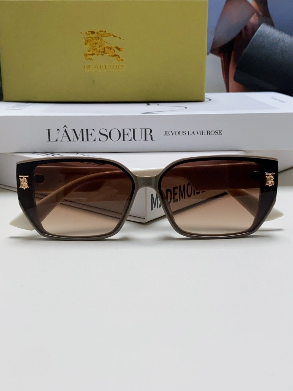 Burberry Fashion Red Lens Sunglasses for Men & Women - 449618 - detail image 6