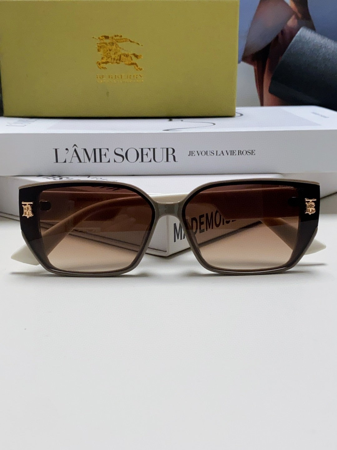Burberry Fashion Red Lens Sunglasses for Men & Women - 449618 - detail image 6