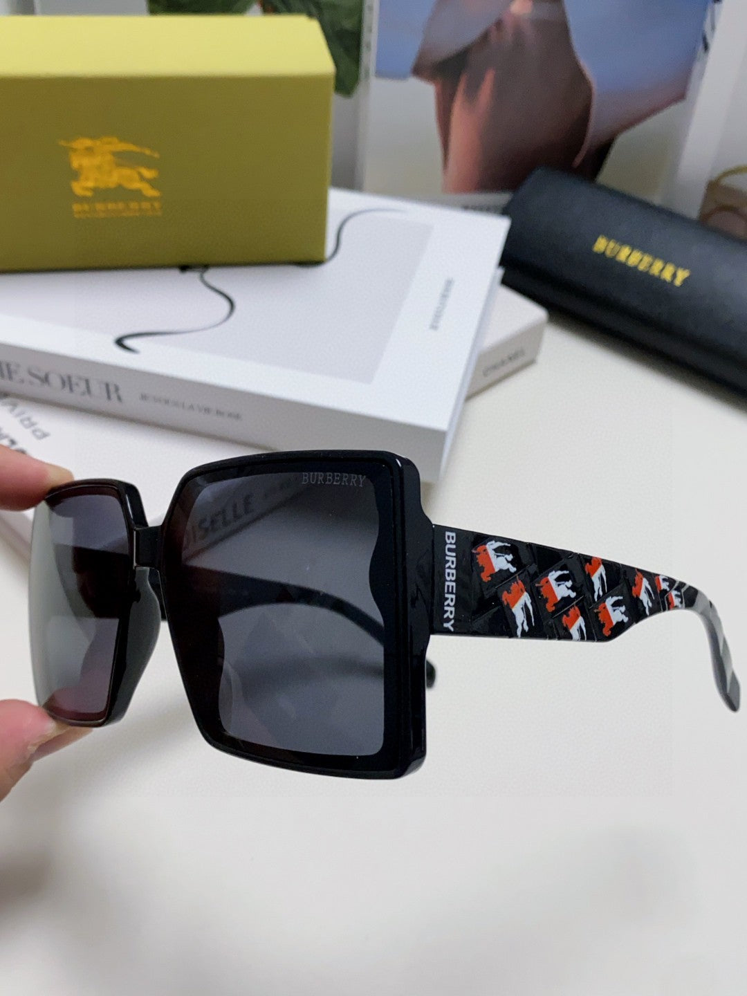 Burberry Polarized Oversized Black Lens Sunglasses for Women - detail image 5