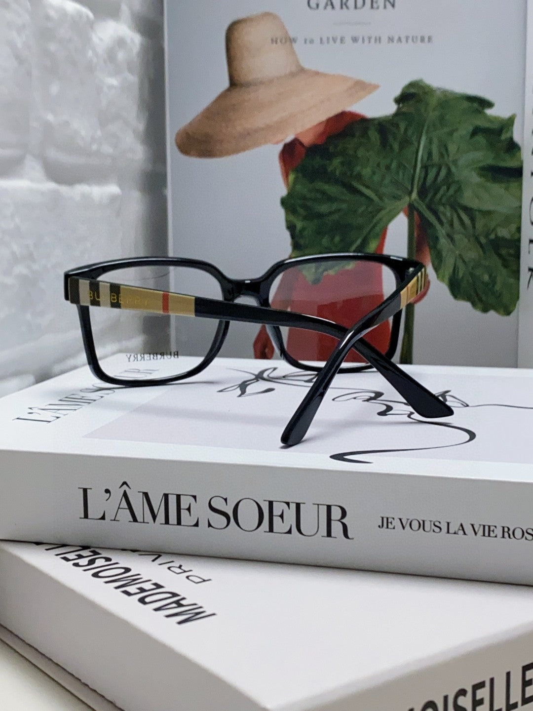 Burberry Oversized Gray Lens Sunglasses for Men & Women - detail image 2