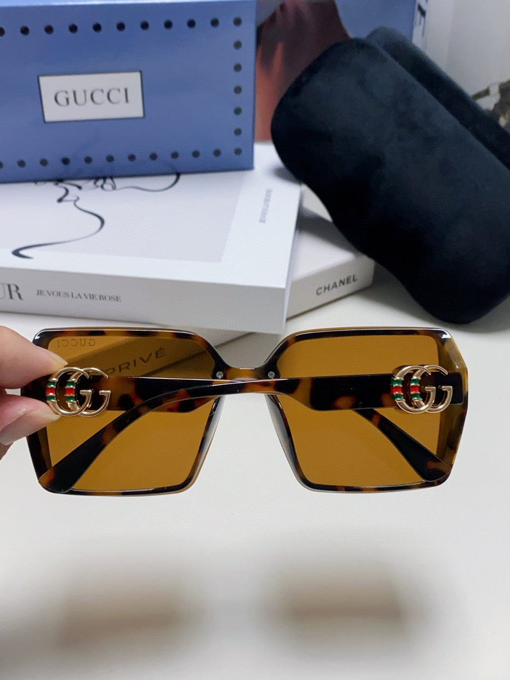 Gucci Oversized Brown Lens Sunglasses for Women - 448823 - detail image 4