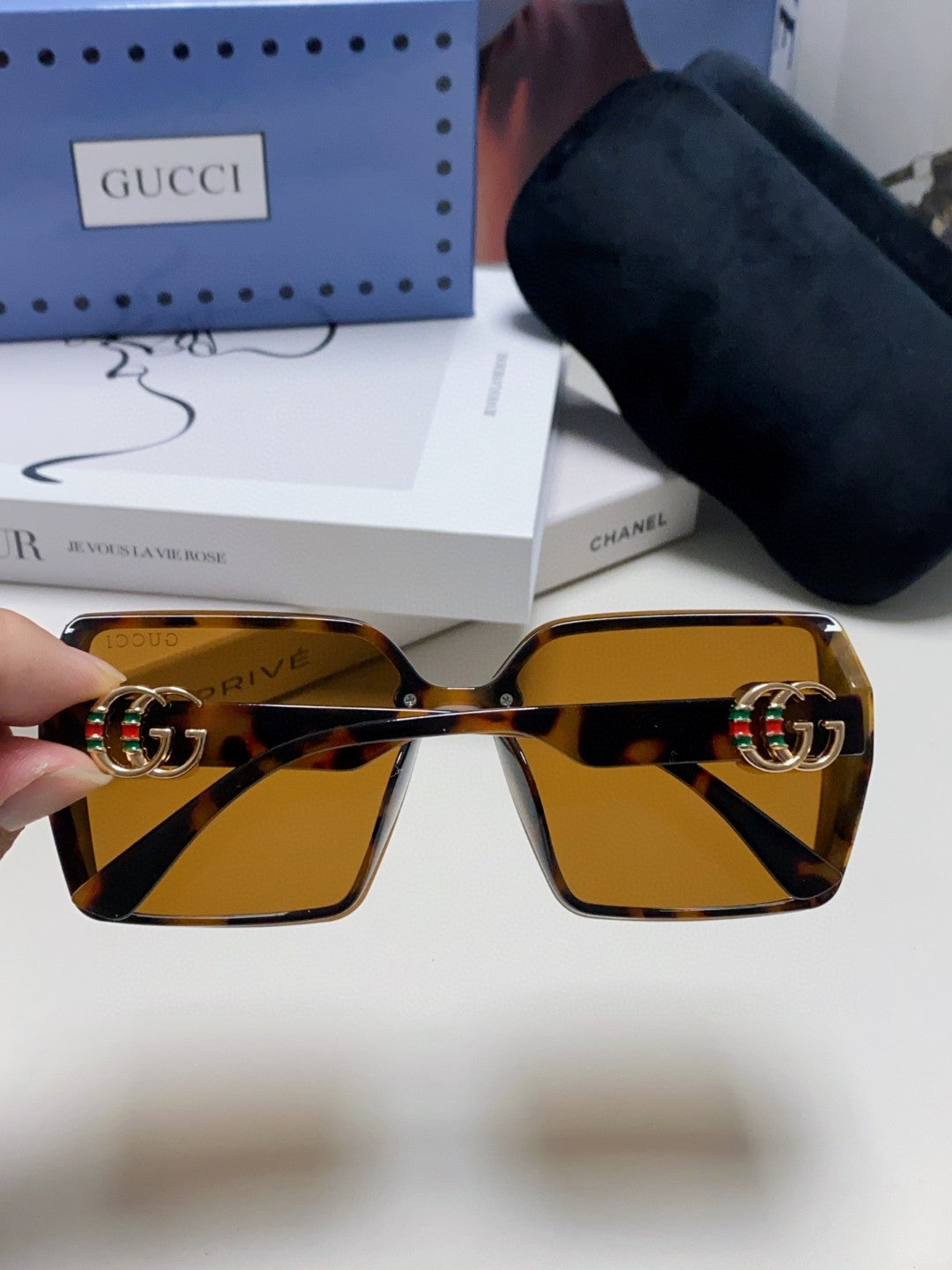 Gucci Oversized Brown Lens Sunglasses for Women - 448823 - detail image 4
