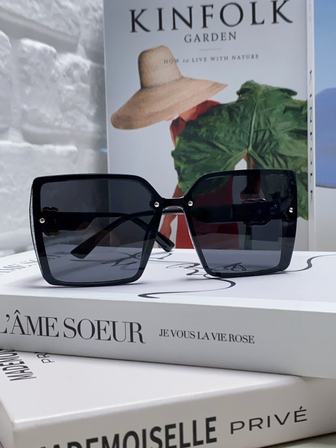 Gucci Oversized Black Lens Sunglasses for Women - 448824
