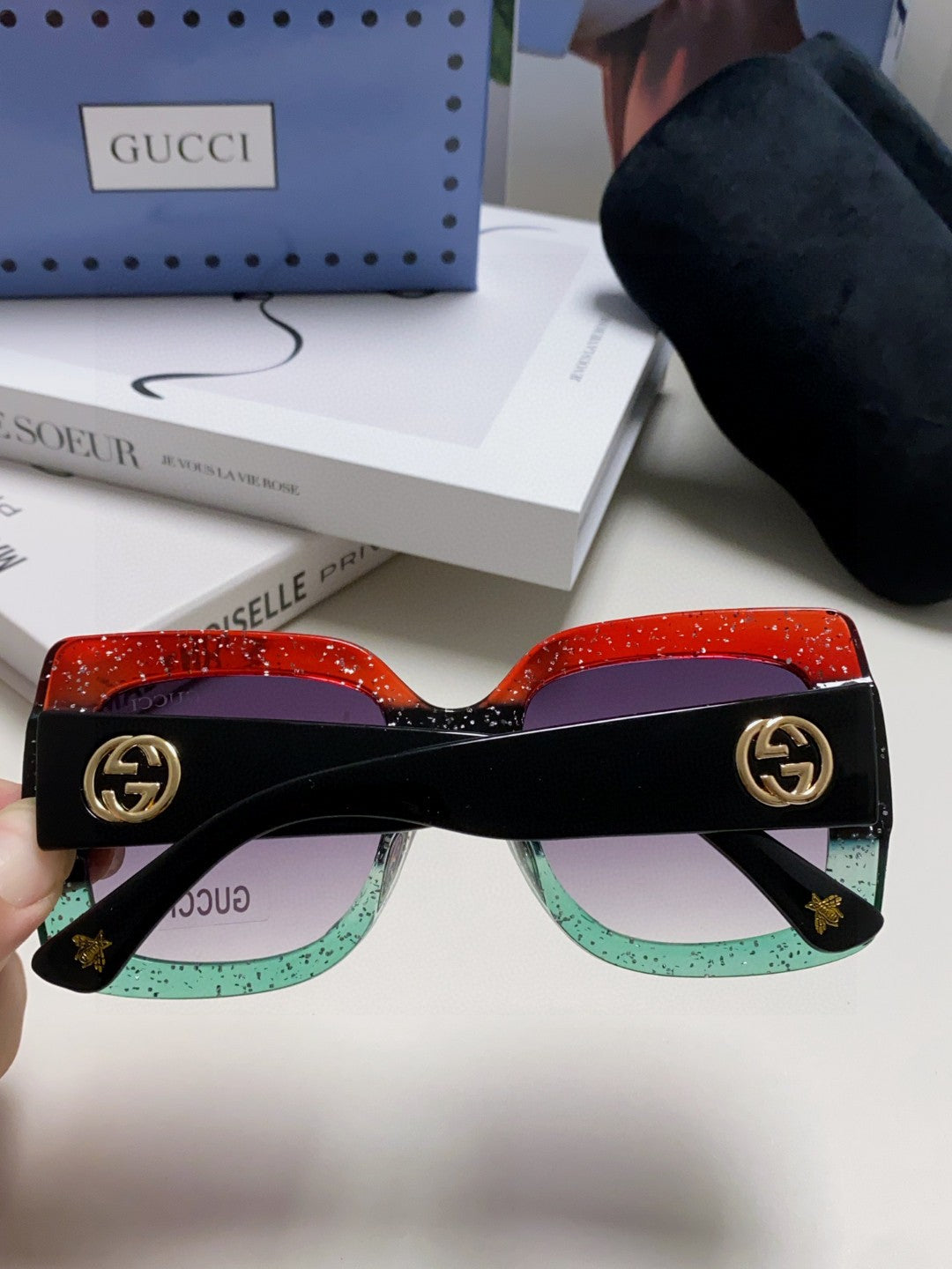 Gucci Oversized Gray Lens Sunglasses for Men & Women - detail image 4