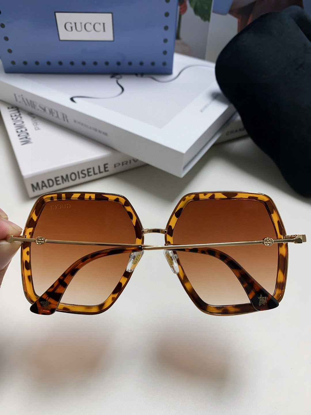 Gucci GG0106 Fashion Red Lens Sunglasses for Women - 448827 - detail image 4