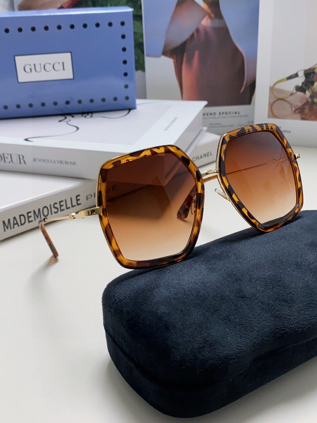 Gucci GG0106 Fashion Red Lens Sunglasses for Women - 448827 - detail image 7