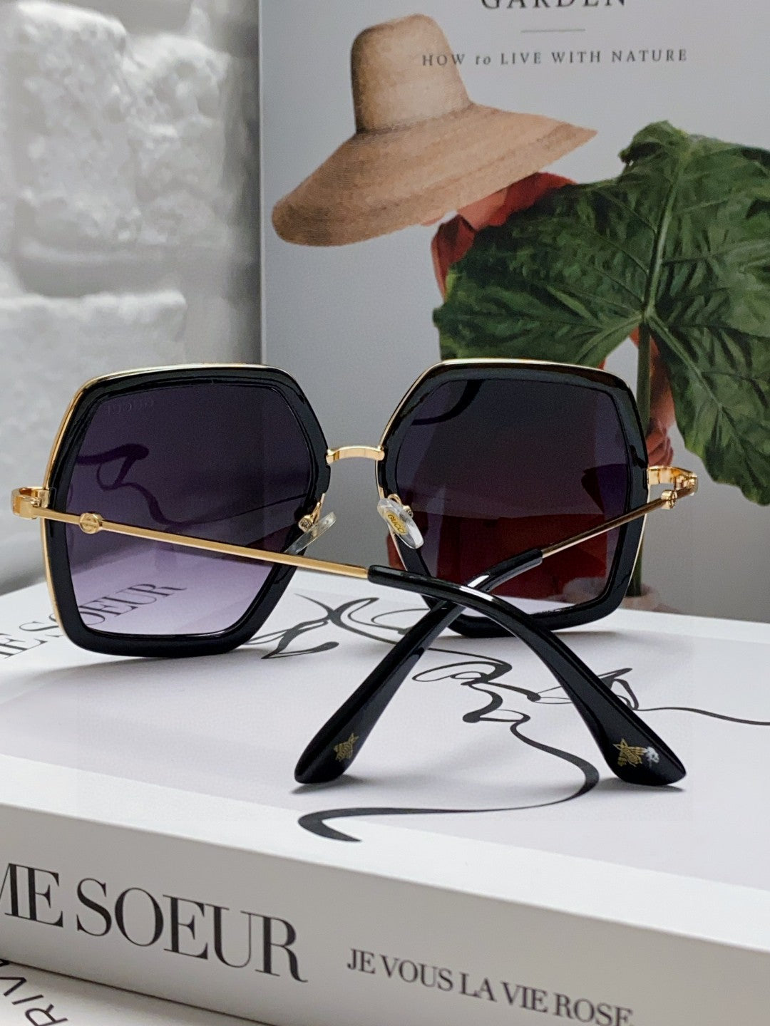 Gucci GG0106 Fashion Red Lens Sunglasses for Women - detail image 2