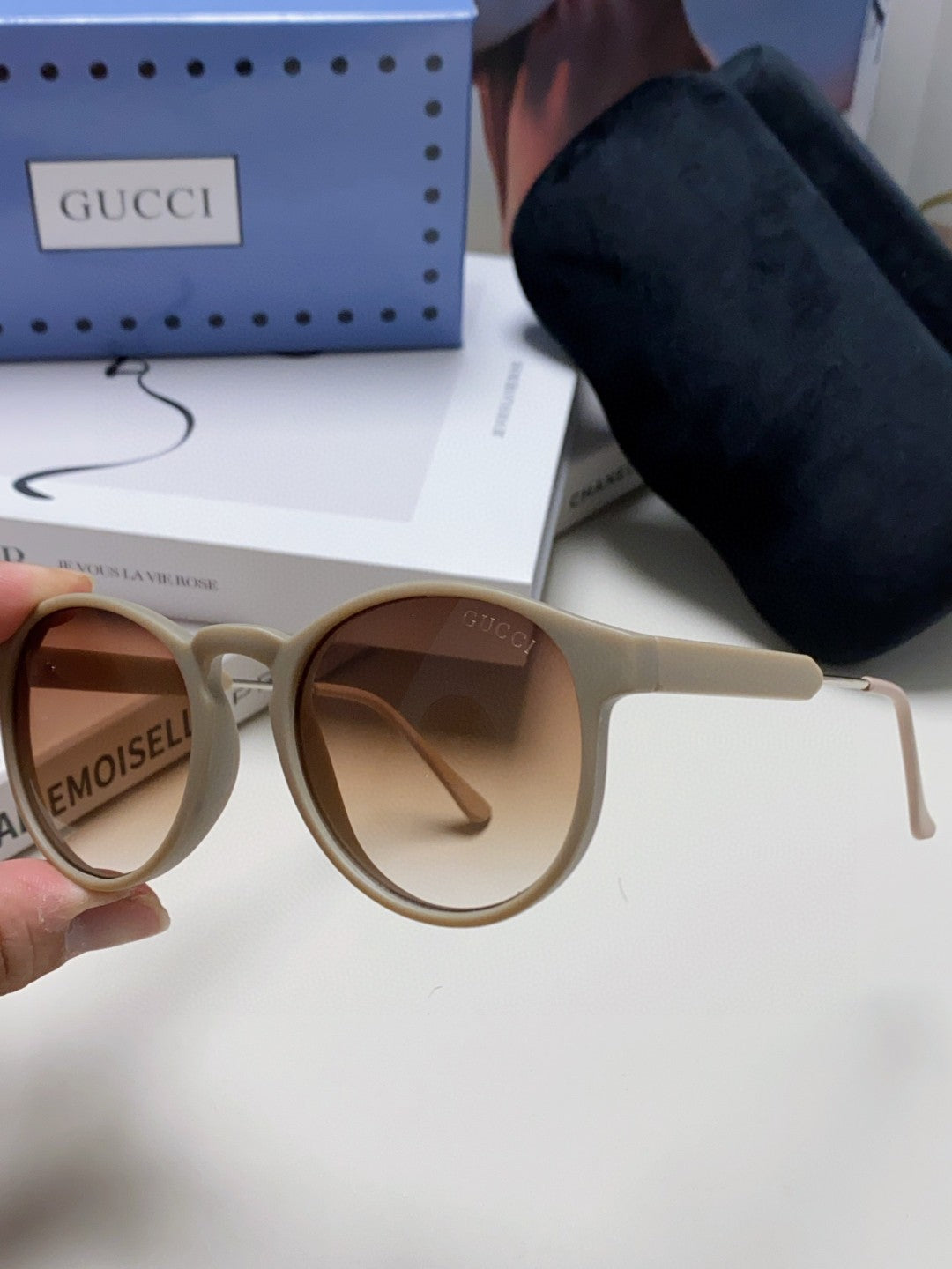 Gucci Round Brown Lens Sunglasses for Men & Women - detail image 4