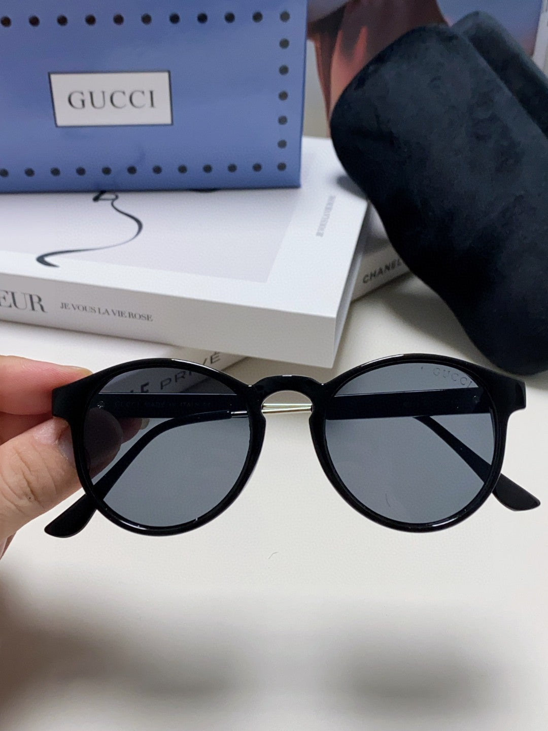 Gucci Round Blue Lens Sunglasses for Men & Women - detail image 3