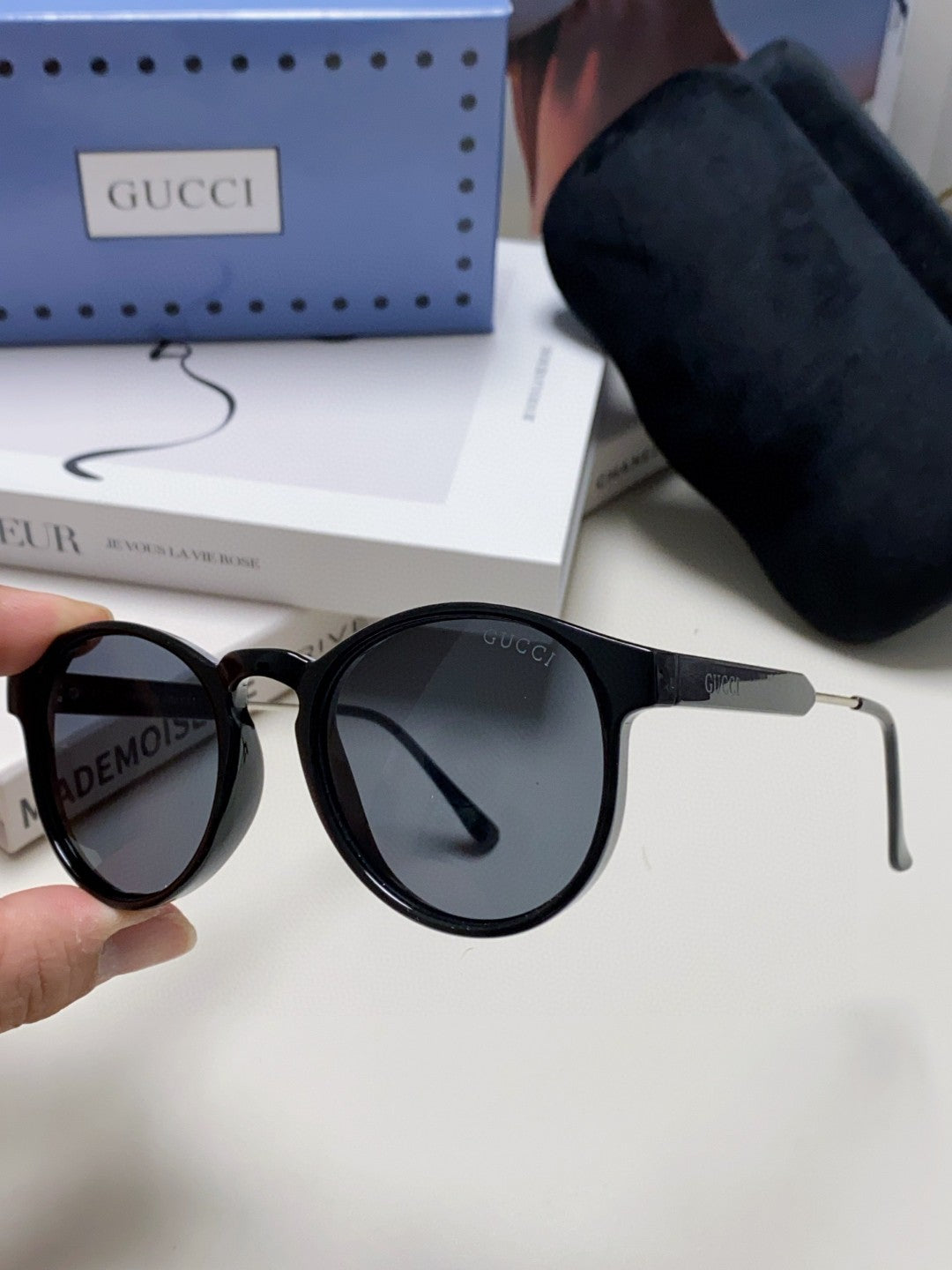 Gucci Round Blue Lens Sunglasses for Men & Women - detail image 5