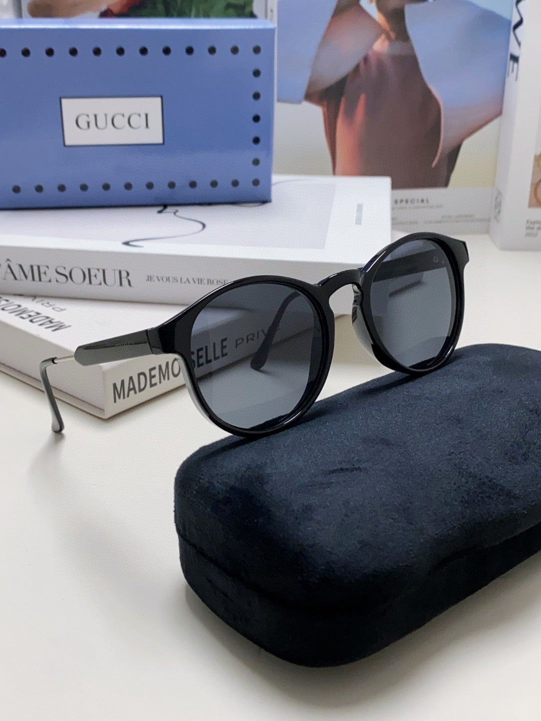 Gucci Round Blue Lens Sunglasses for Men & Women - detail image 7