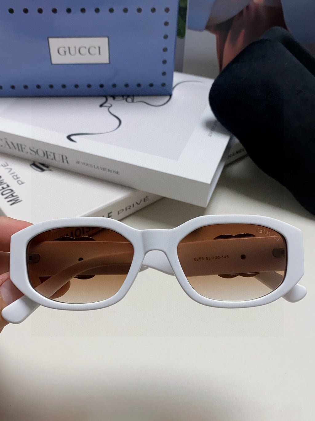 Gucci Round Gray Lens Sunglasses for Men & Women - detail image 3