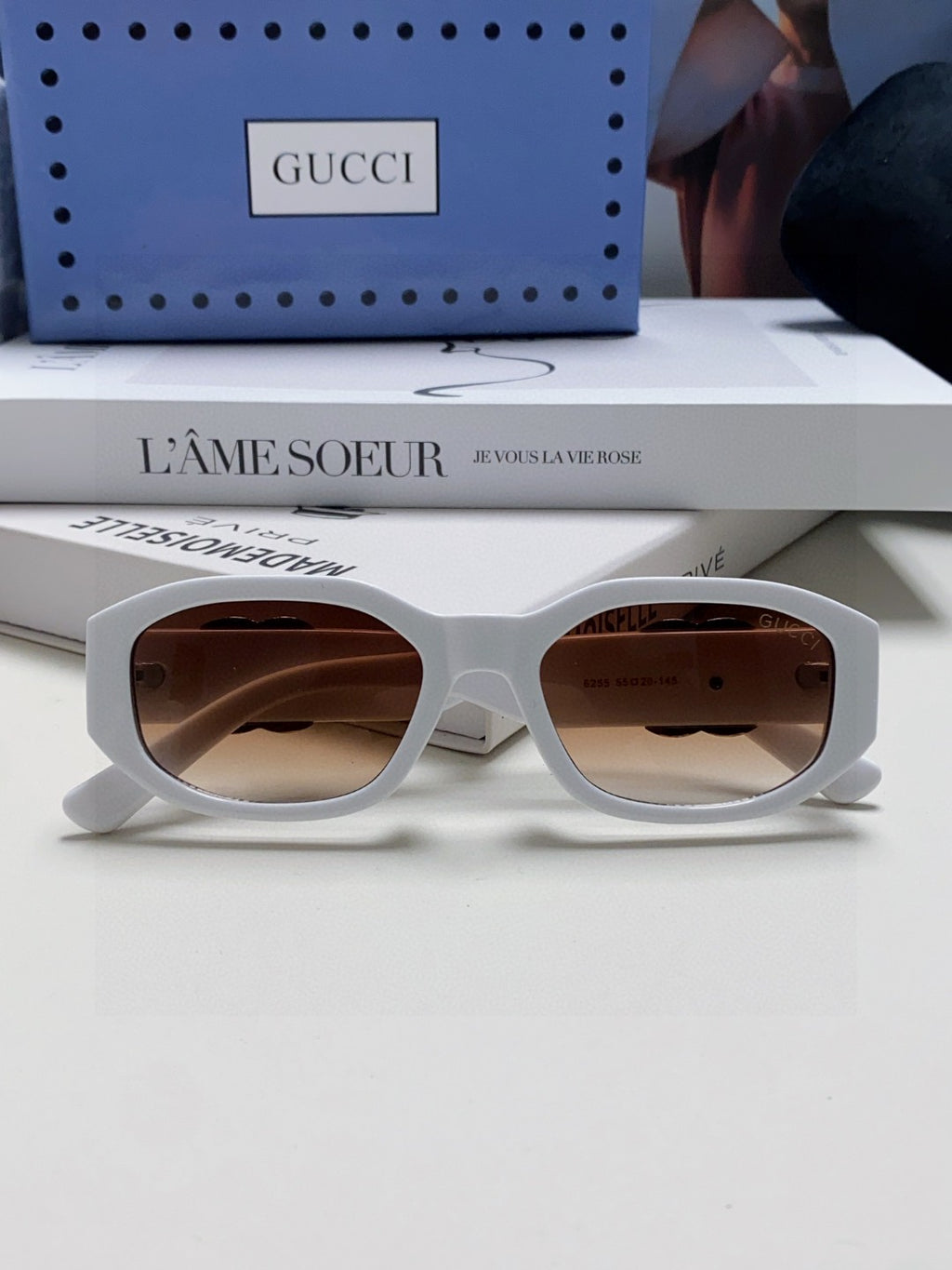 Gucci Round Gray Lens Sunglasses for Men & Women - detail image 6