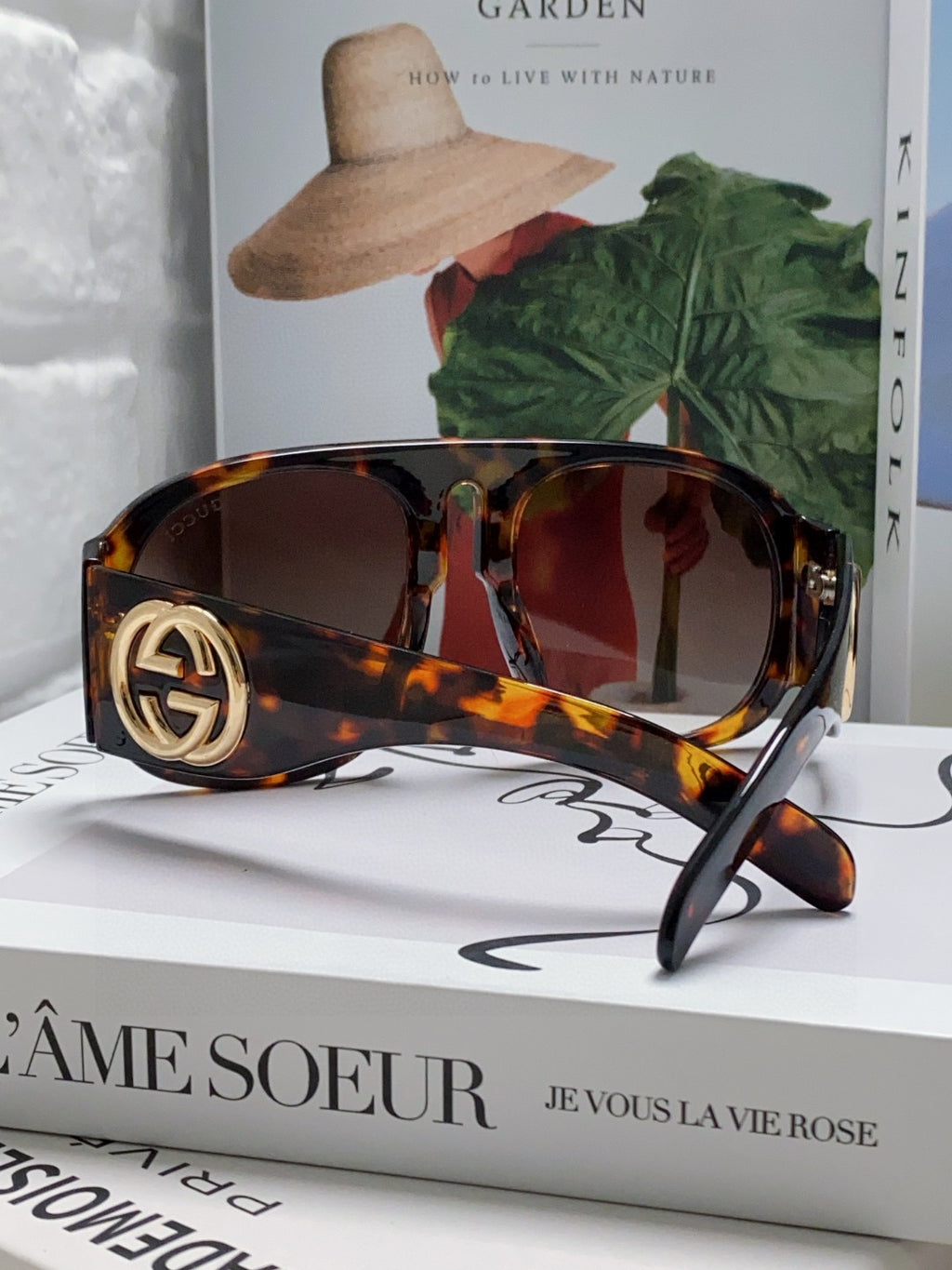 Gucci GG0152S Photochromic Metal Aviator Gray Lens Sunglasses for Men & Women - detail image 2