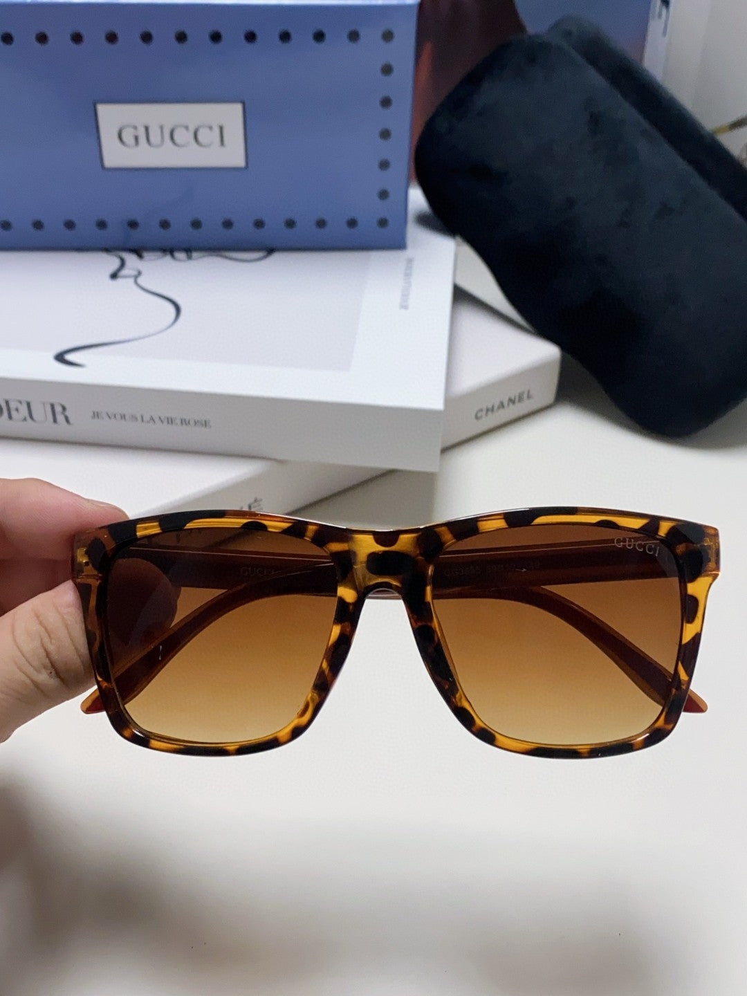 Gucci Fashion Brown Lens Sunglasses for Men & Women - 448817 - detail image 3