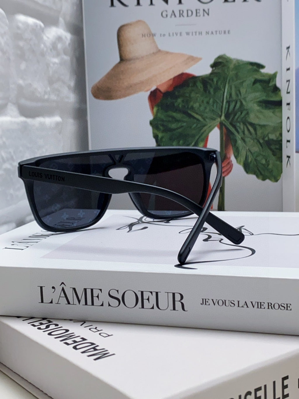 Louis Vuitton Lightweight Rimless Red Lens Sunglasses for Men & Women - 448635 - detail image 4