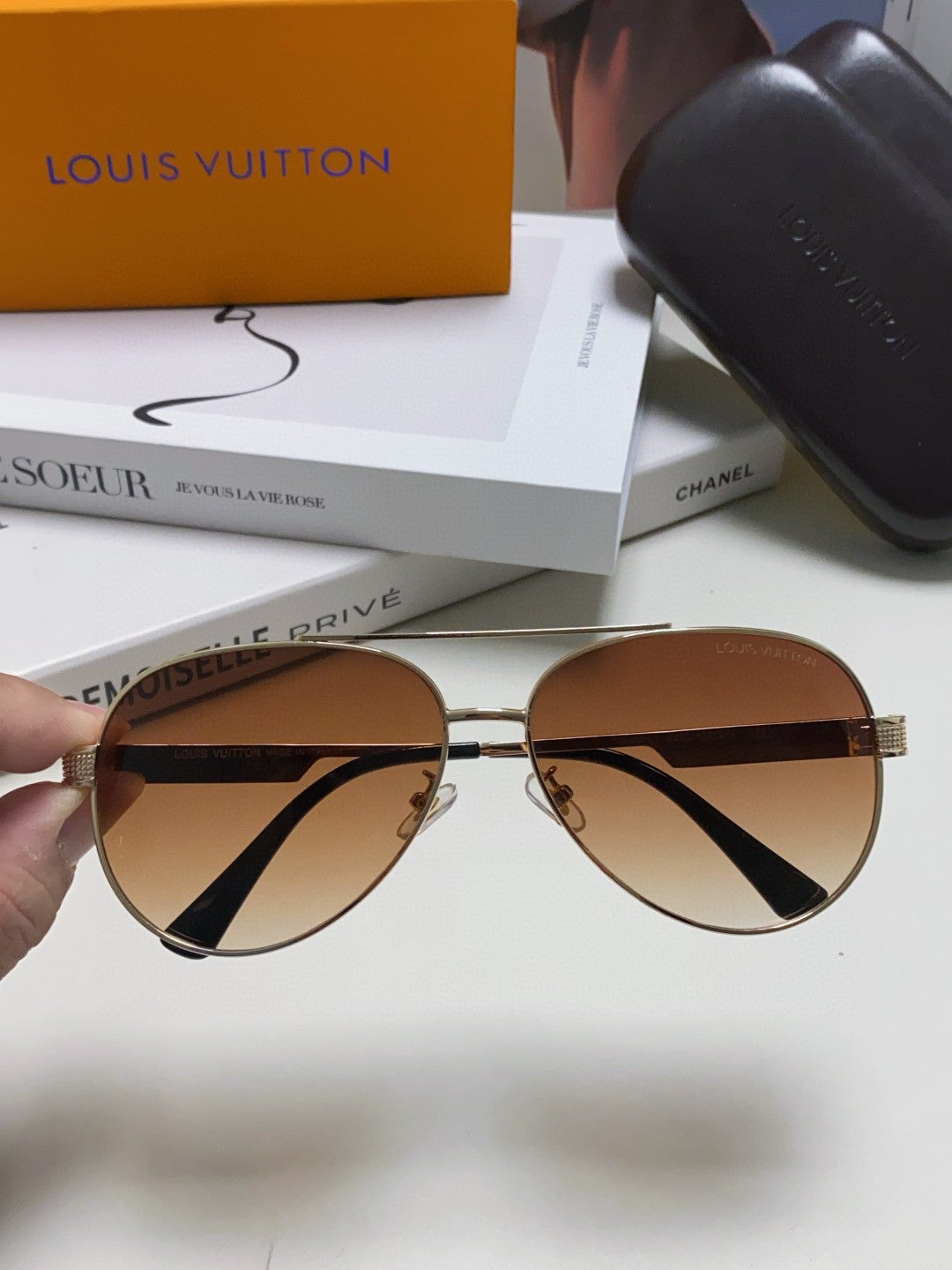 Louis Vuitton Metal Aviator Brown Lens Sunglasses for Men - 448636 - detail image 3